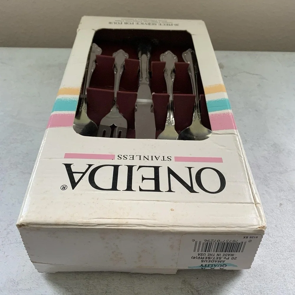 1992 Oneida Amadeus Stainless Flatware Set 20 Pc Service for 4 USA New Open Box